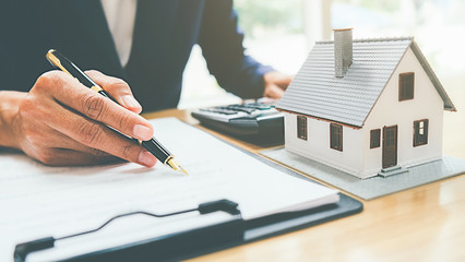 Rightmove research identifies conveyancing as top property delay
